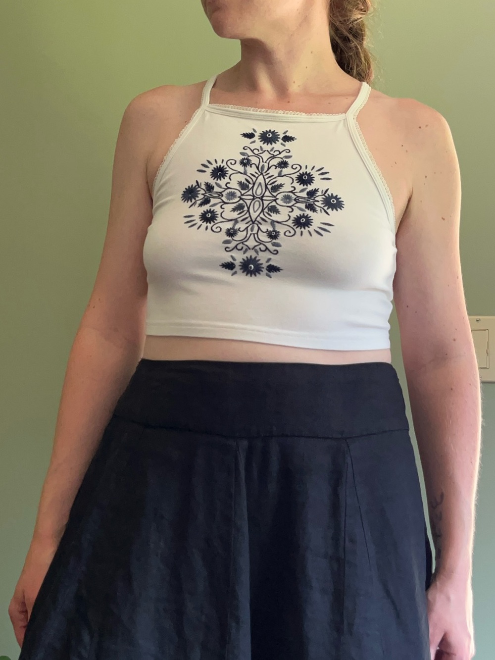 2016 Tokyo Darling White Embroidered Crop Tank Top Size M Summer Girly Boho - Picture 8 of 11